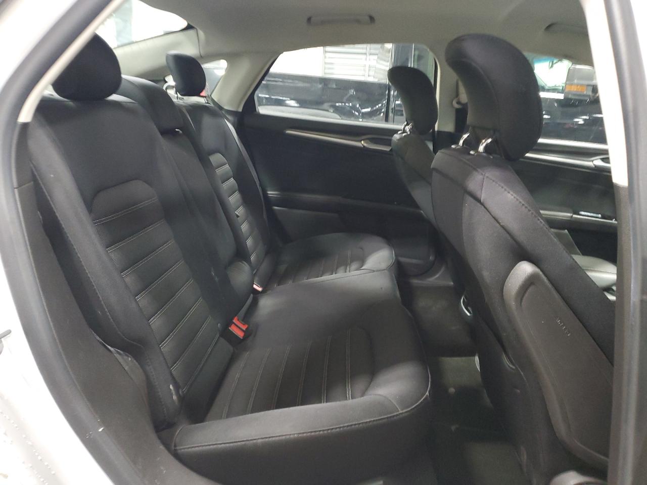 2013 Ford Fusion - Image 11