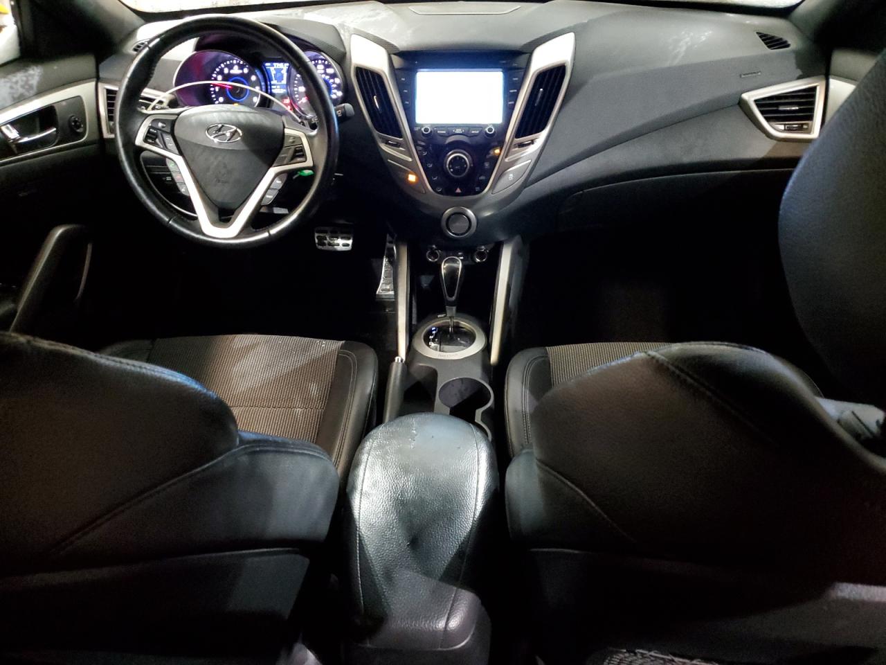 2016 Hyundai Veloster VIN: KMHTC6AD8GU296425 Lot: 42161145