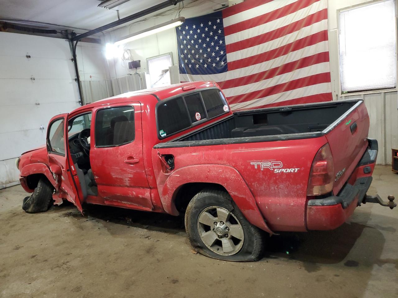 2005 Toyota Tacoma - Image 2