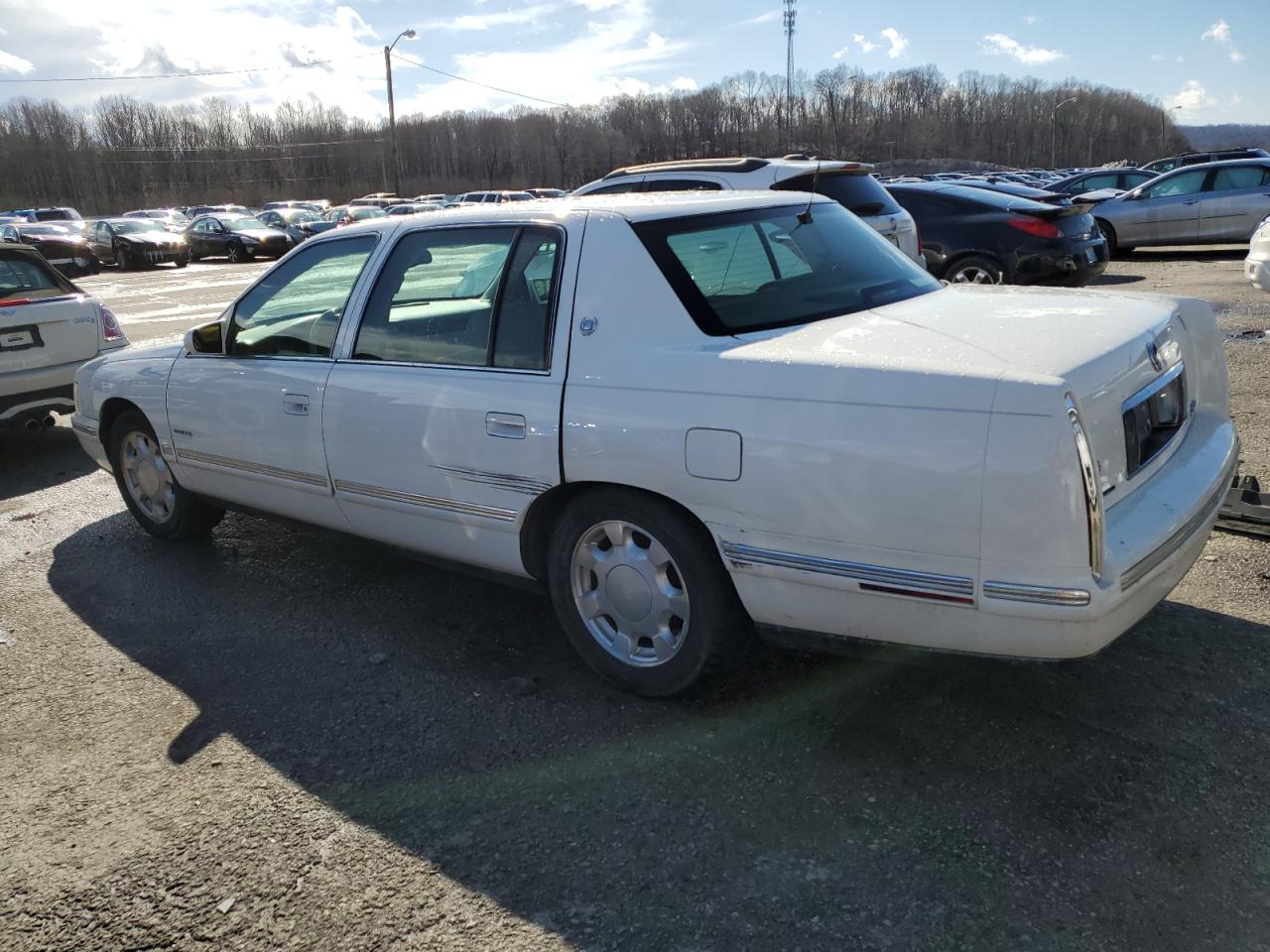 1998 Cadillac De Ville - Image 2