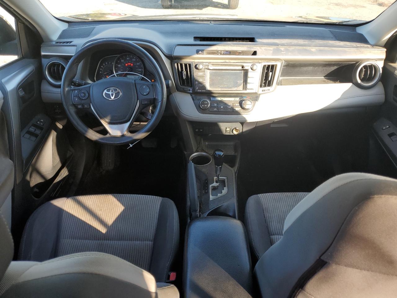 2013 Toyota RAV 4 - Image 8