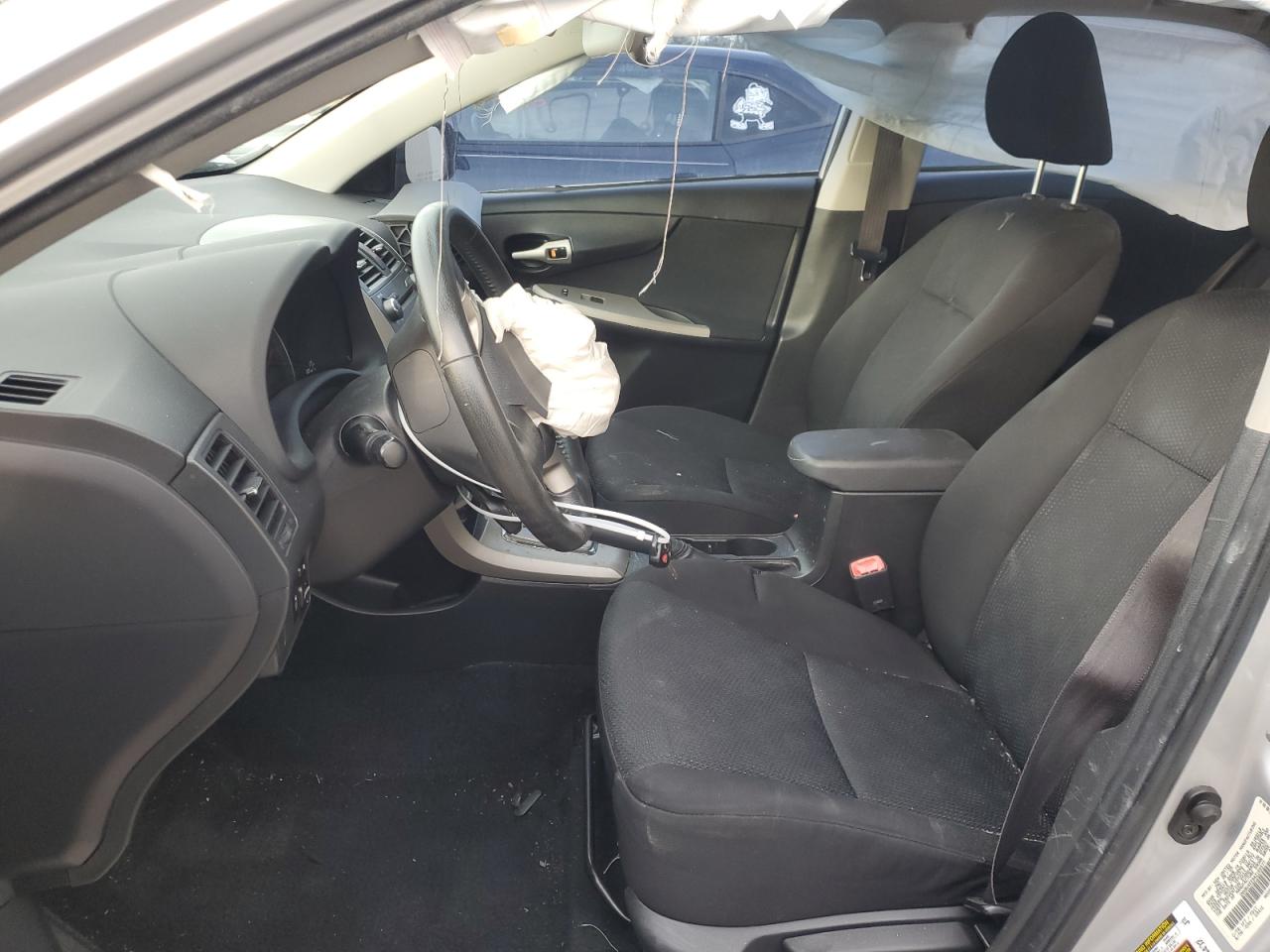 2010 Toyota Corolla - Image 7