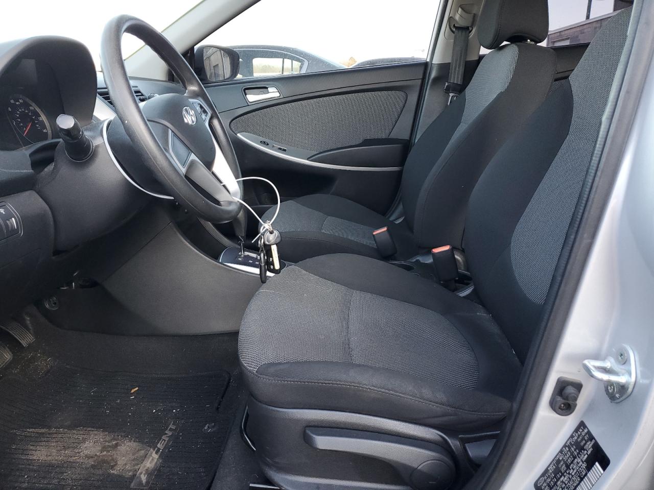 2014 Hyundai Accent - Image 7
