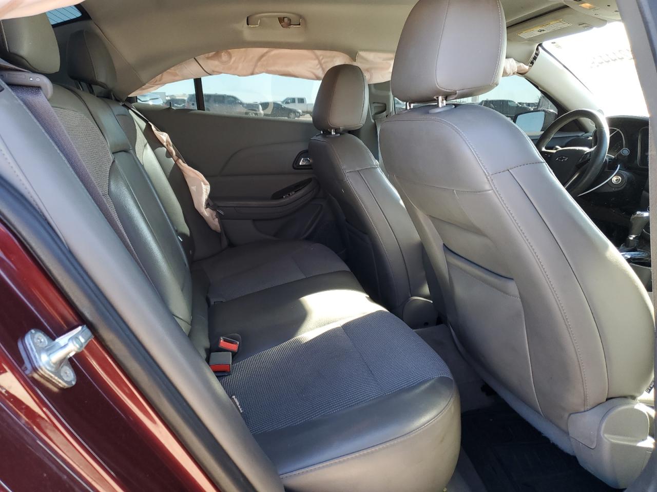 2015 Chevrolet Malibu - Image 10
