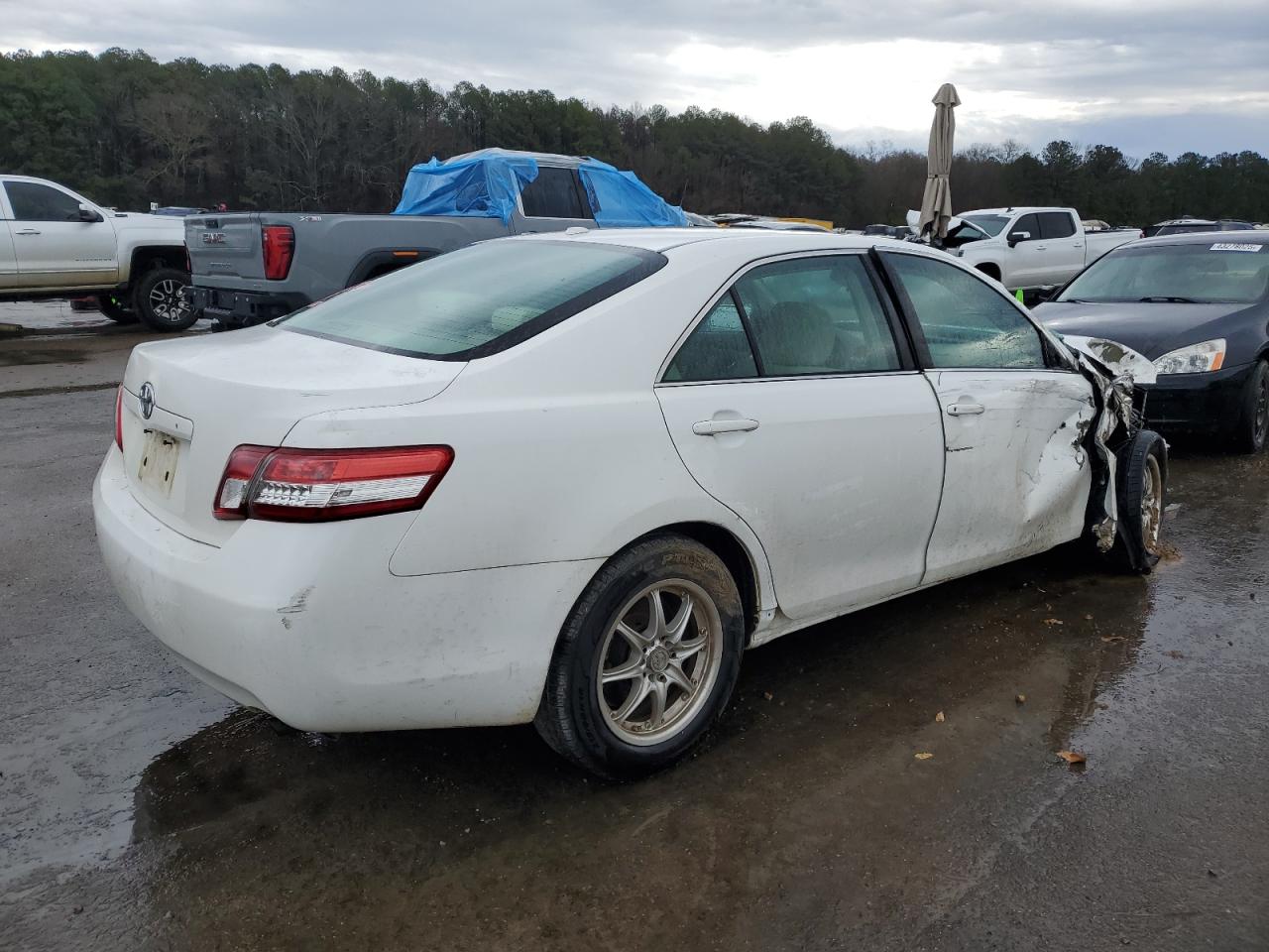 2011 Toyota Camry - Image 3