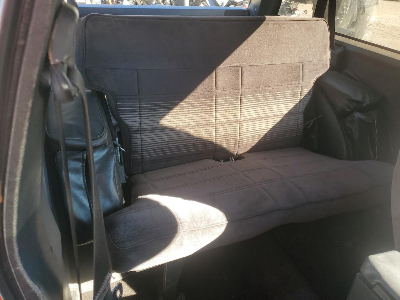 1990 Chevrolet Blazer - Image 10