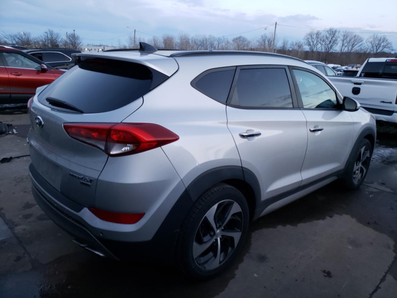 2017 Hyundai Tucson - Image 3