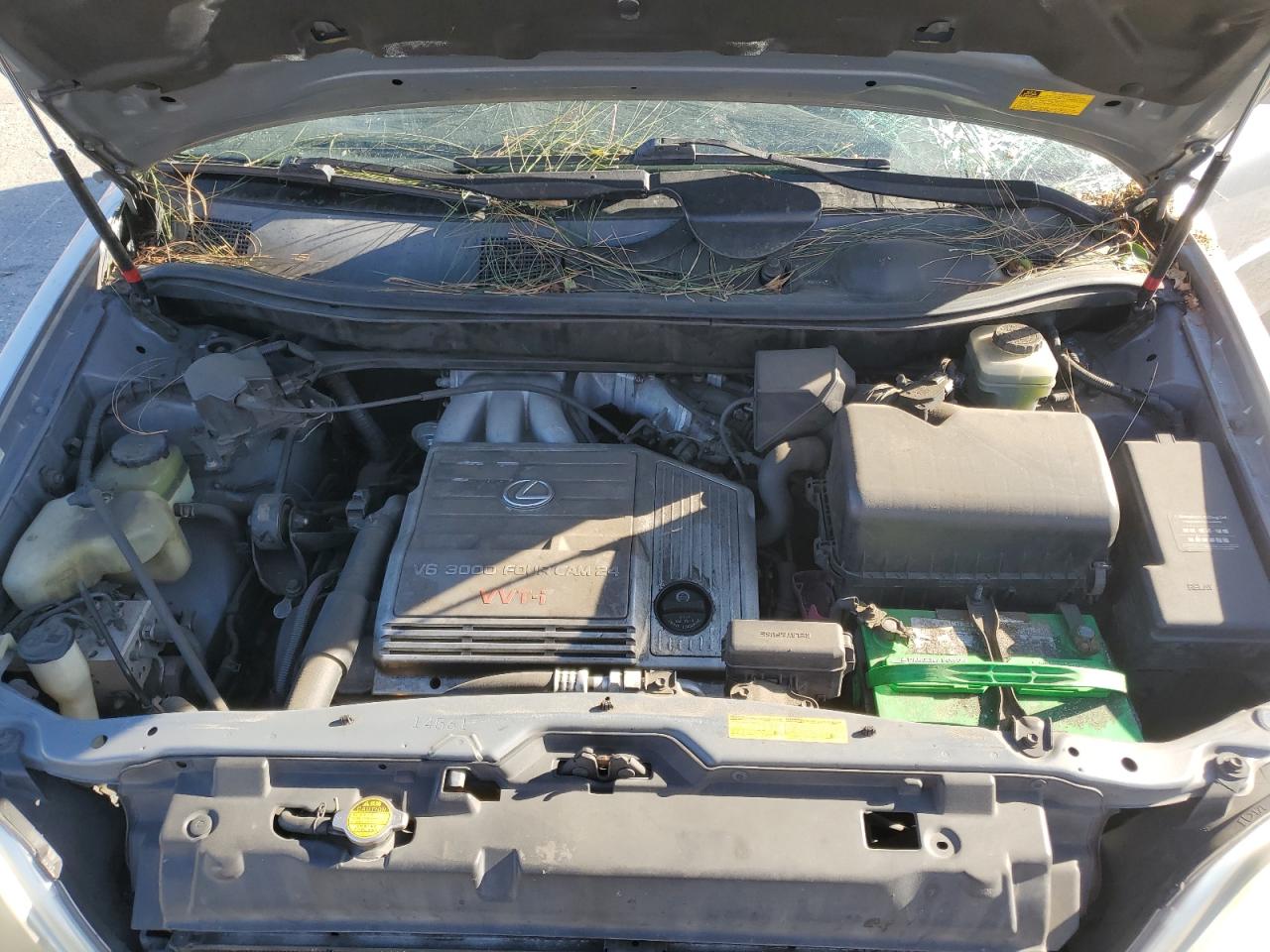 2001 Lexus RX - Image 13