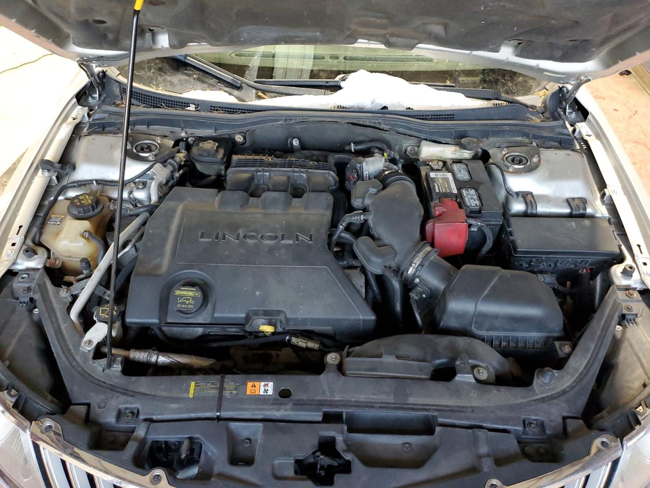 2012 Lincoln MKZ - Image 11