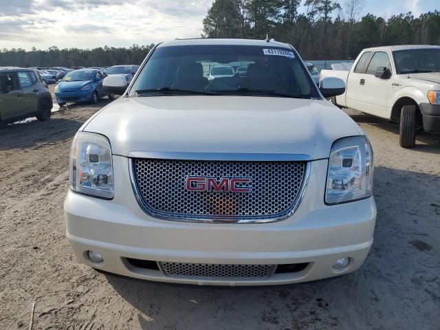 Parquets GMC YUKON 2013 Biały