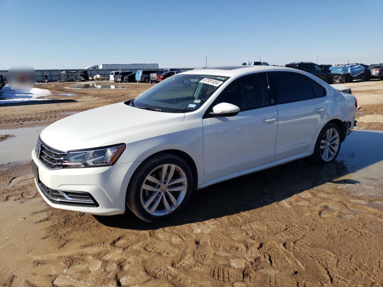 2019 Volkswagen Passat - Image 1