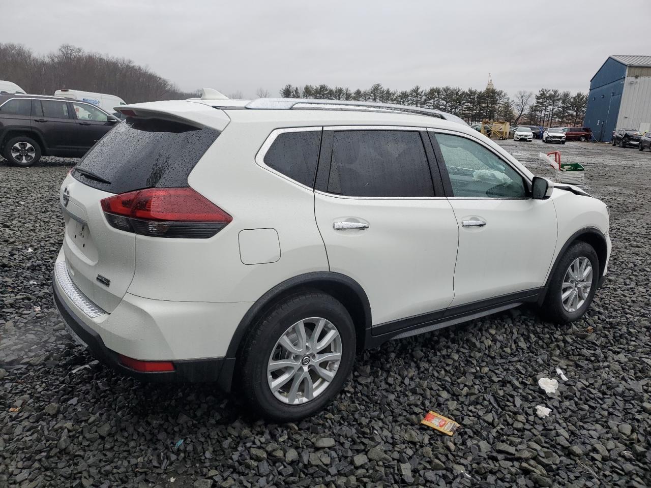 2020 Nissan Rogue - Image 3