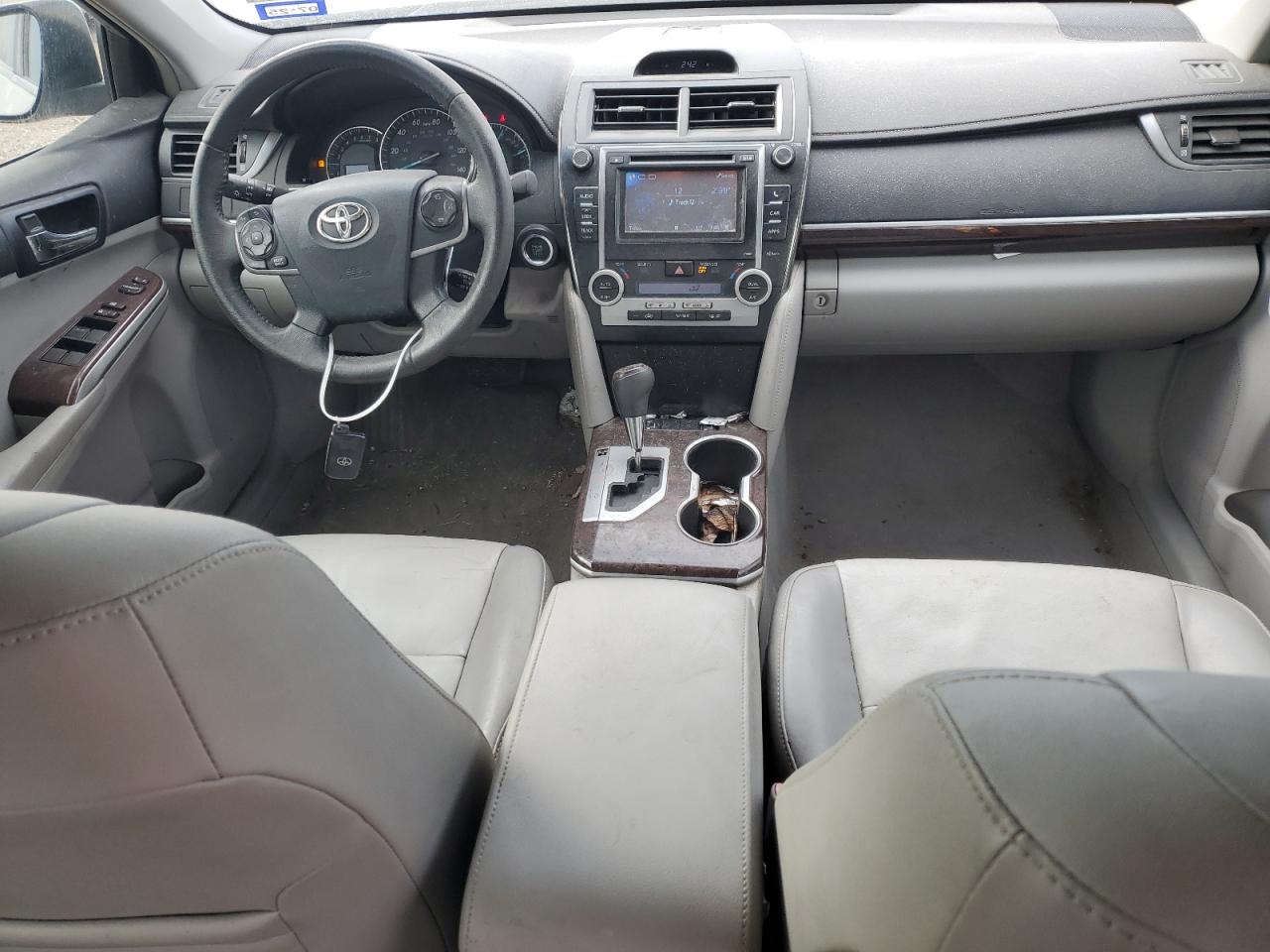 2012 Toyota Camry - Image 8