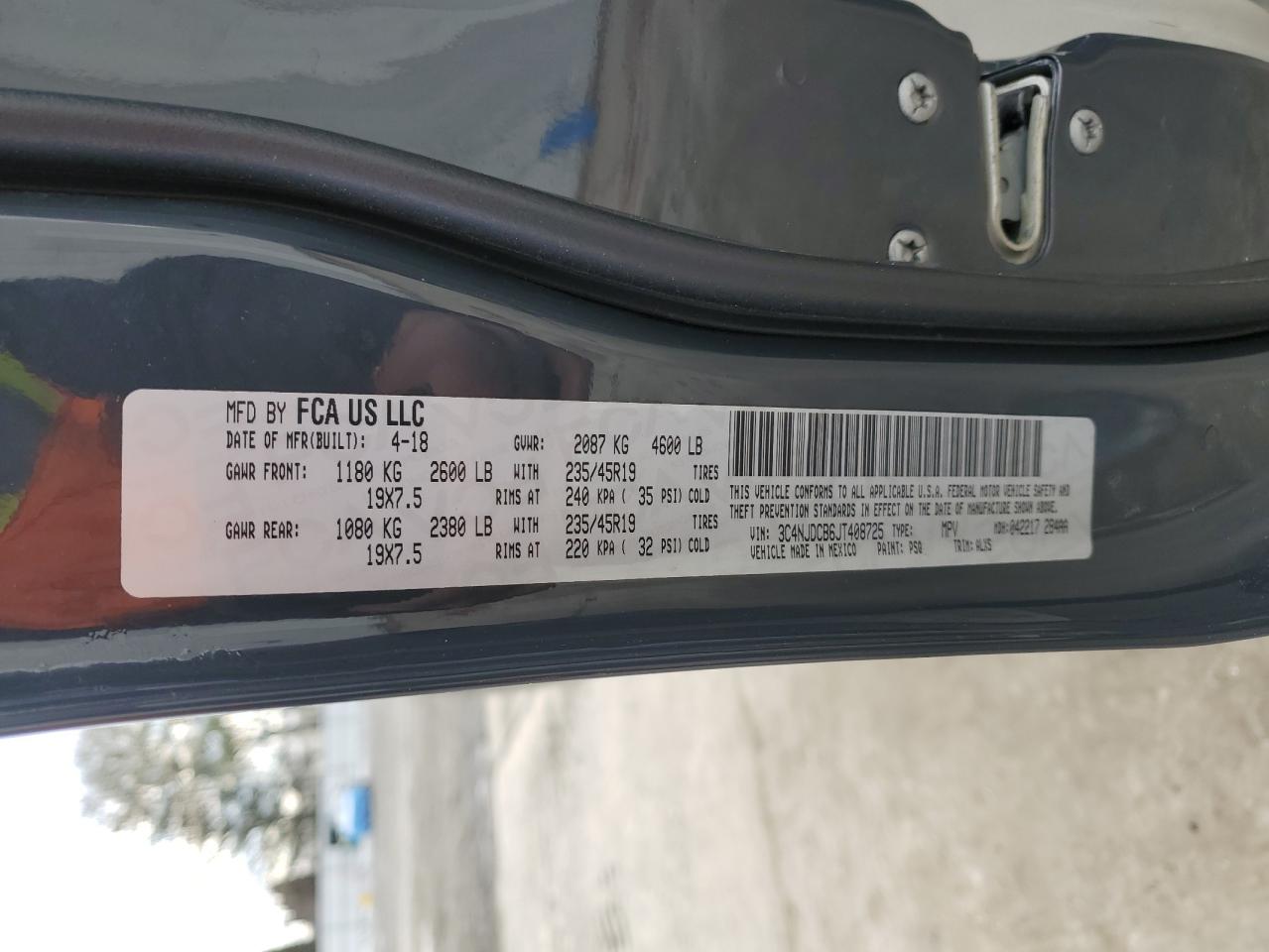 2018 Jeep Compass - Image 12