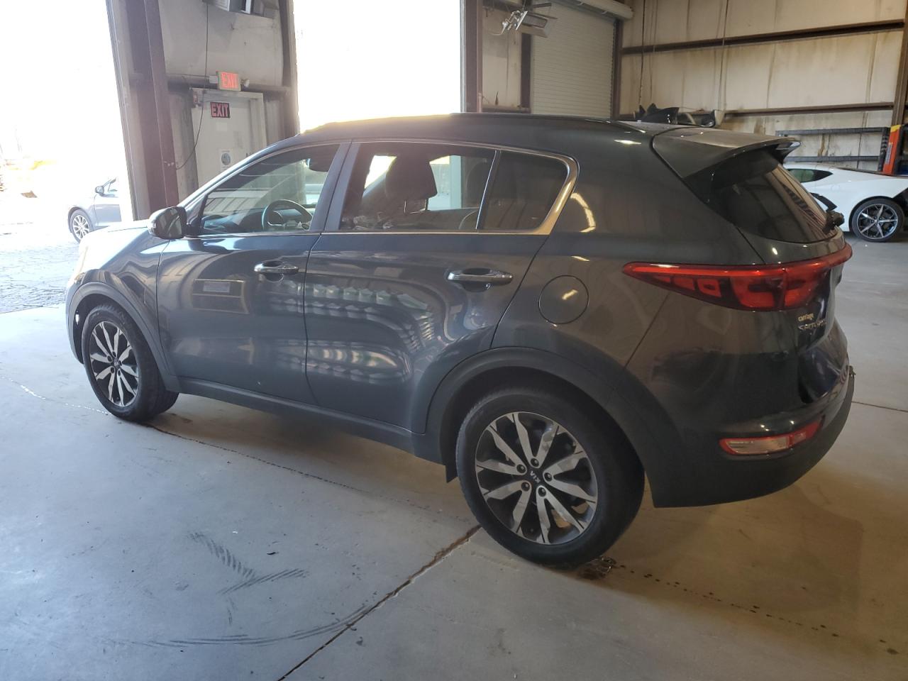 2018 Kia Sportage - Image 2