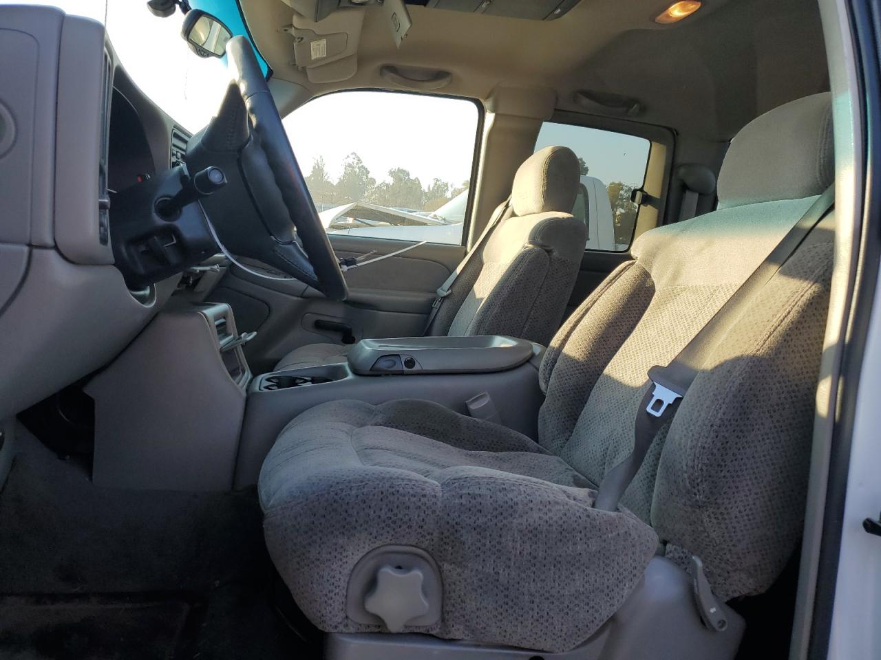 1999 Chevrolet Silverado - Image 7