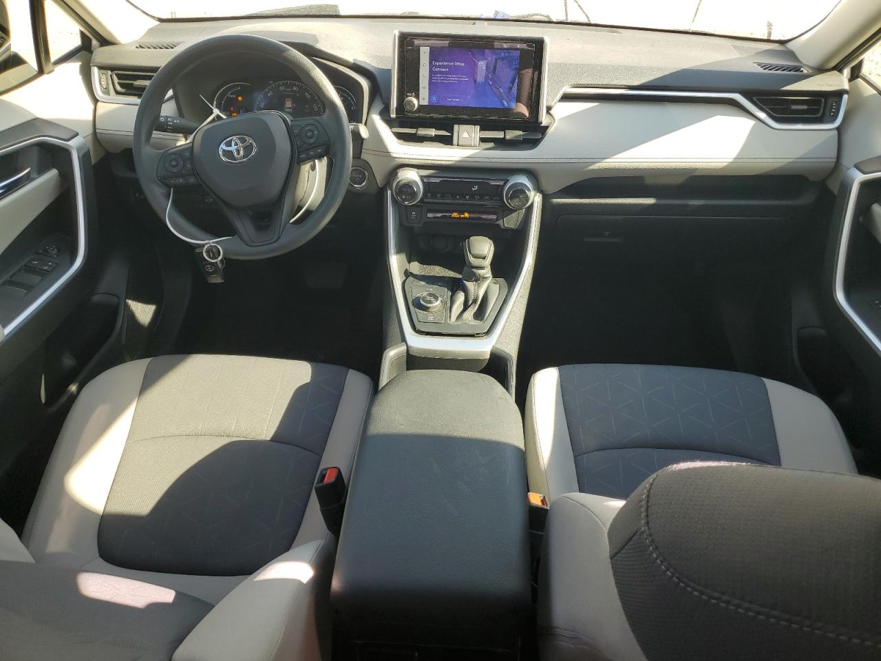 2023 Toyota RAV 4 - Image 8