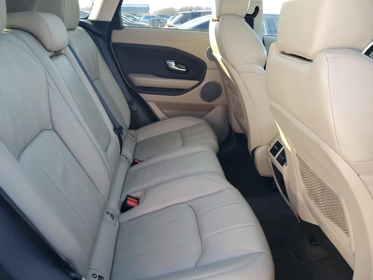 2016 Land Rover Range Rover - Image 11