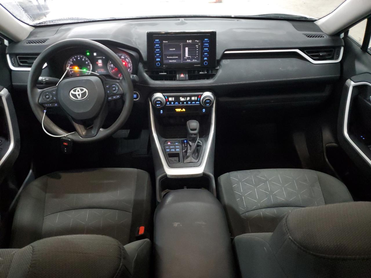 2022 Toyota RAV 4 - Image 8