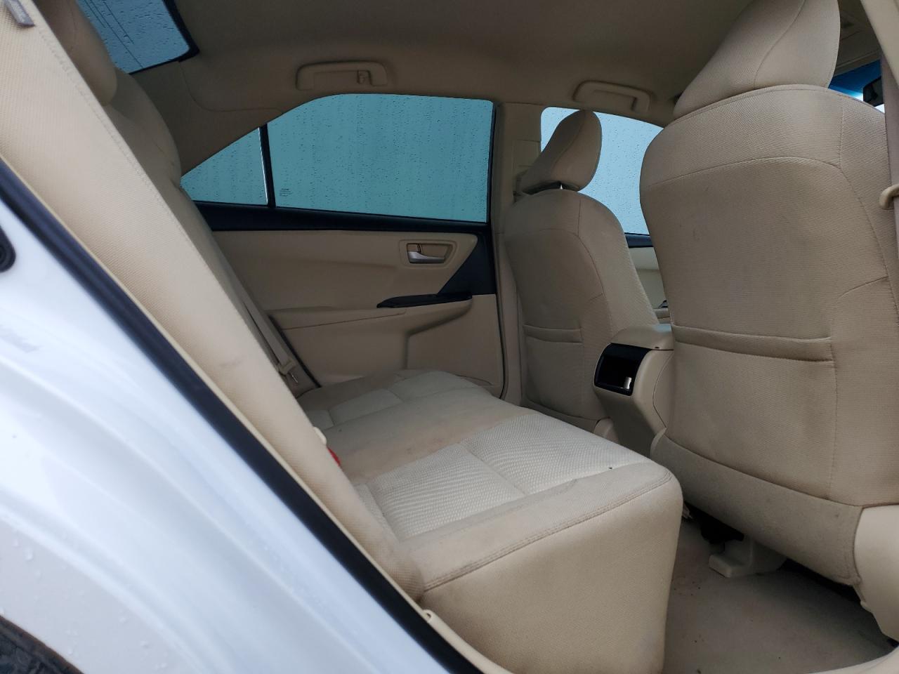 2015 Toyota Camry - Image 10