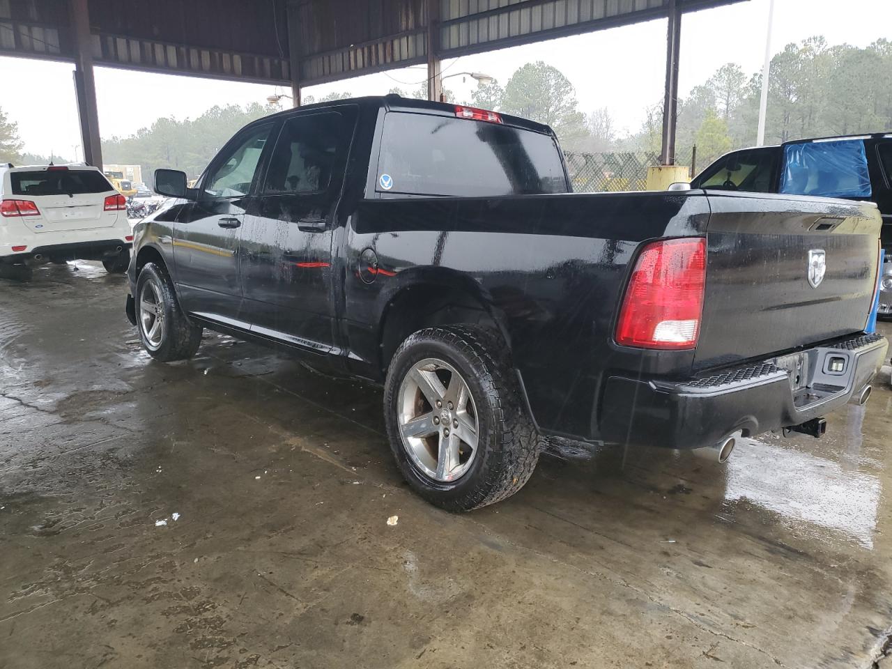 2014 RAM 1500 - Image 2