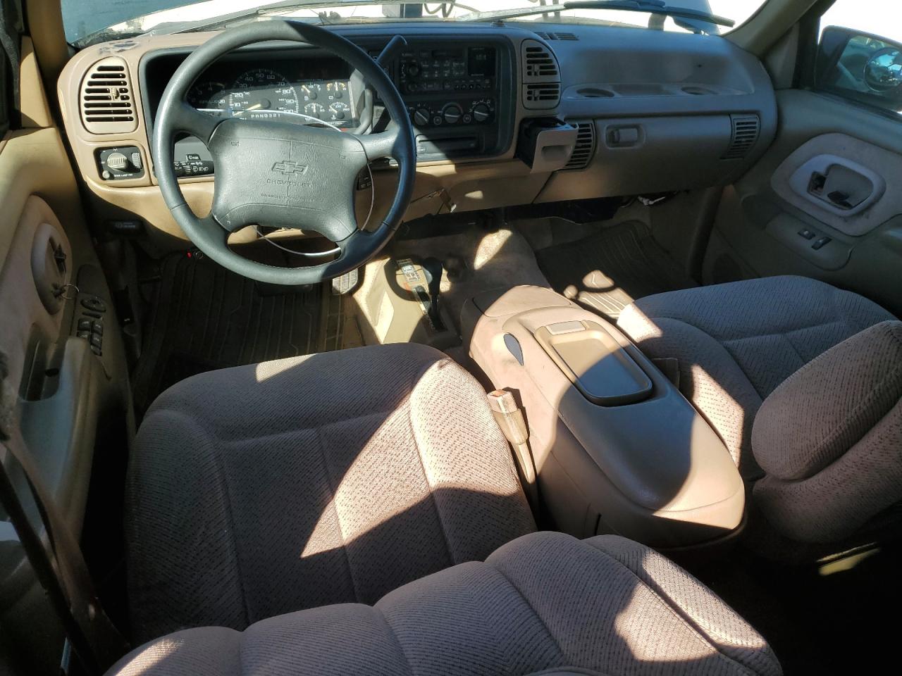 1995 Chevrolet Tahoe K1500 VIN: 1GNEK13K6SJ390481 Lot: 87944935