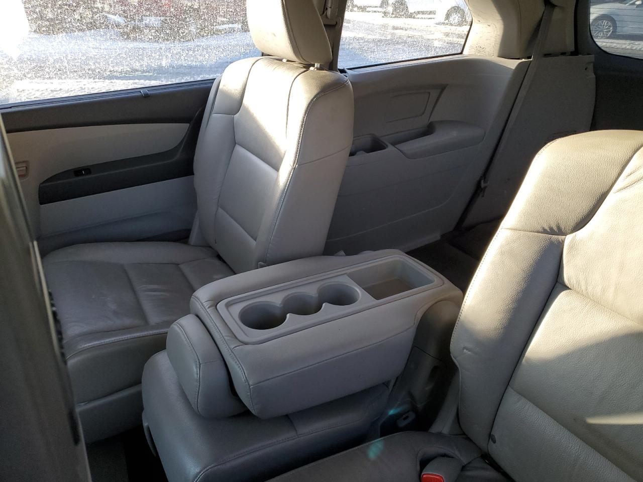 2011 Honda Odyssey - Image 11