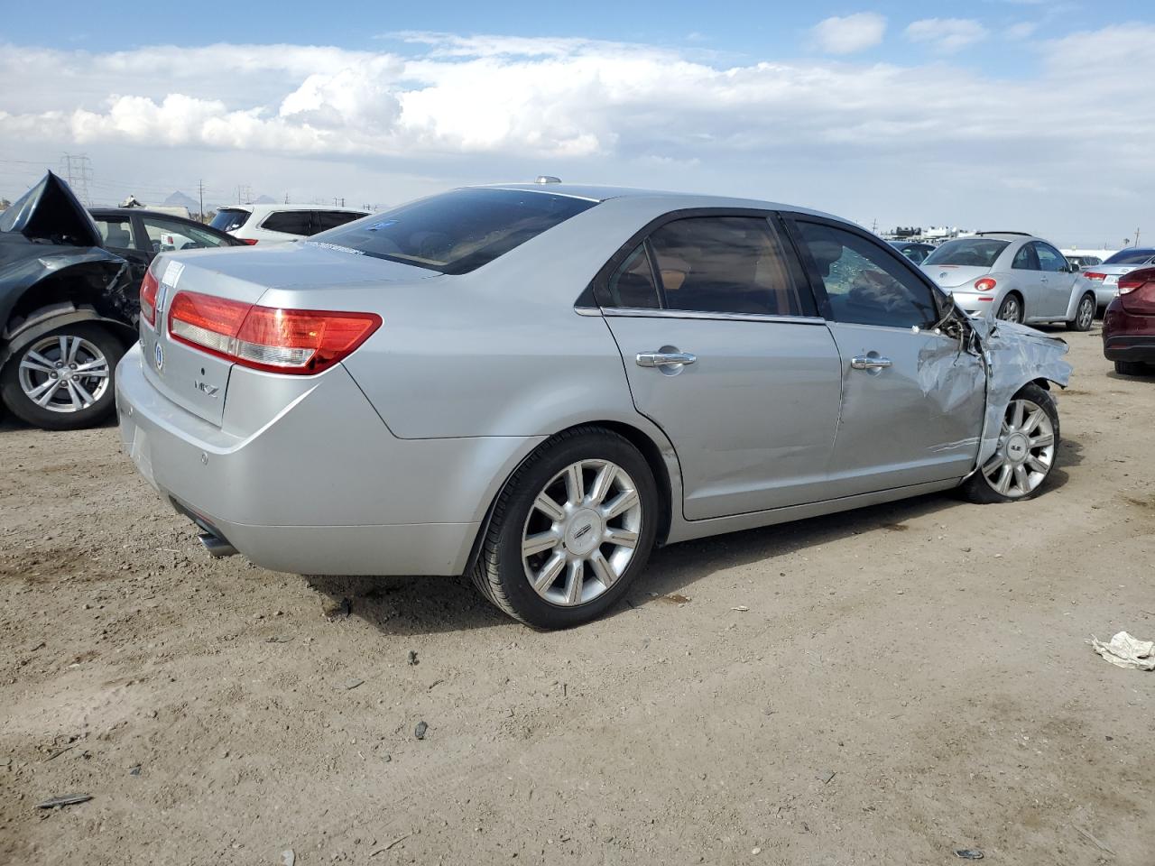 2010 Lincoln MKZ - Image 3