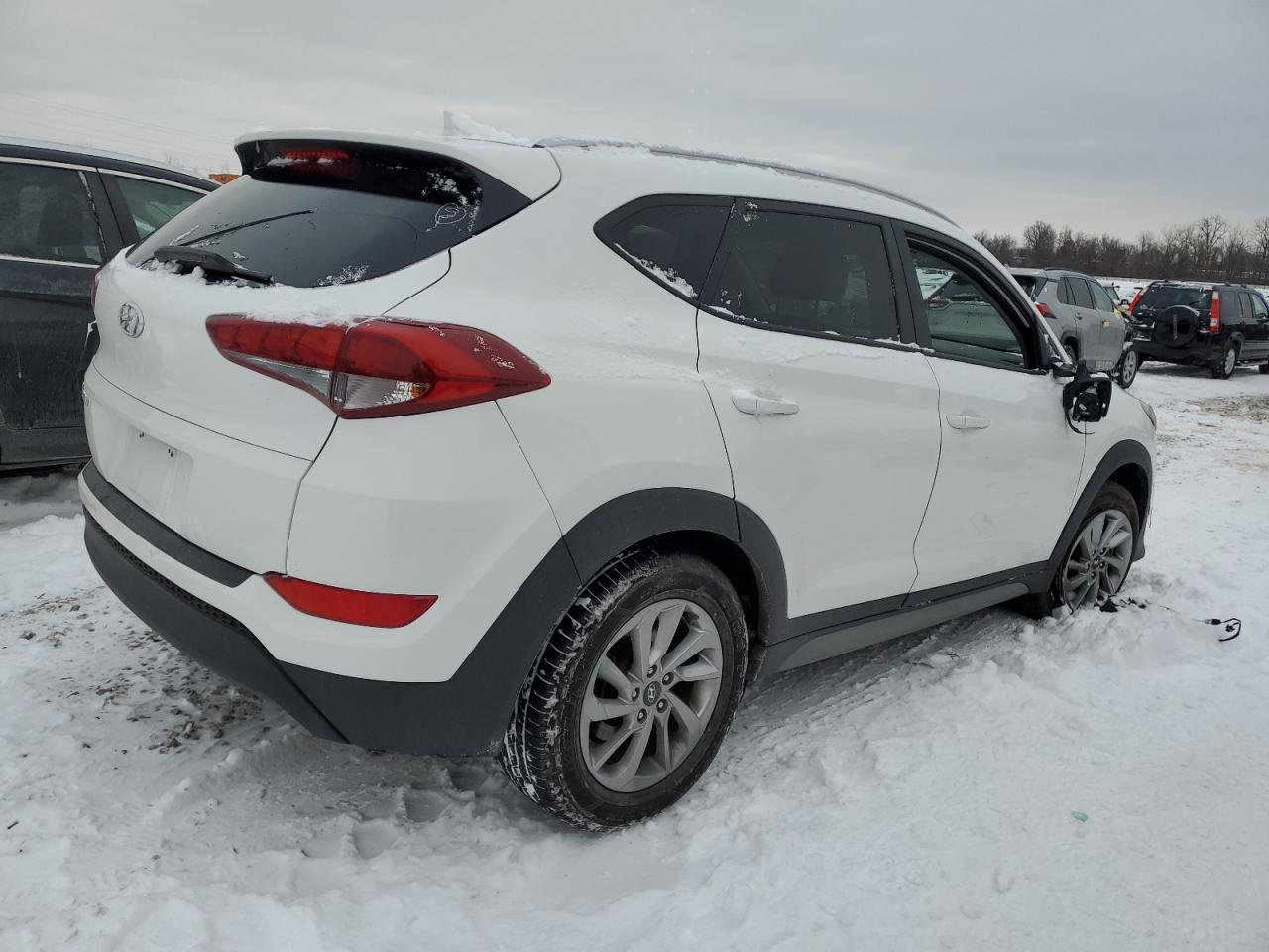 VIN KM8J33A4XJU691820 2018 HYUNDAI TUCSON no.3