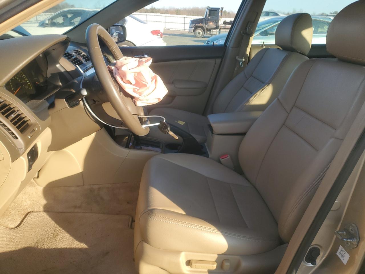 2004 Honda Accord - Image 7