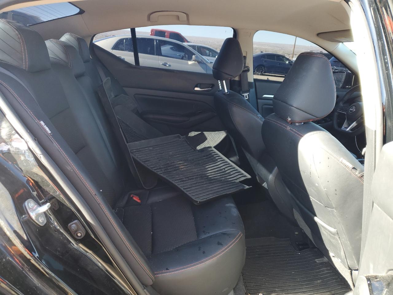2024 Nissan Altima - Image 10