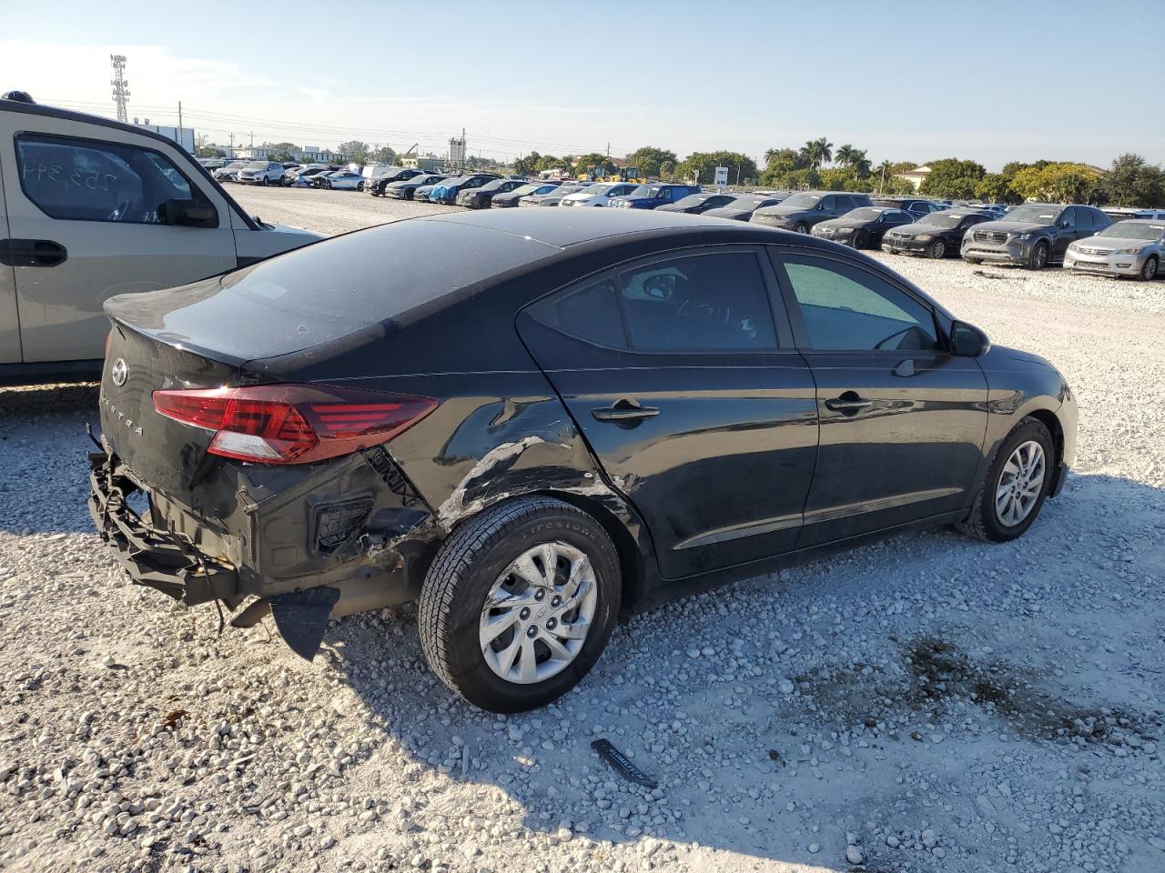 VIN KMHD74LF7LU072875 2020 HYUNDAI ELANTRA no.3