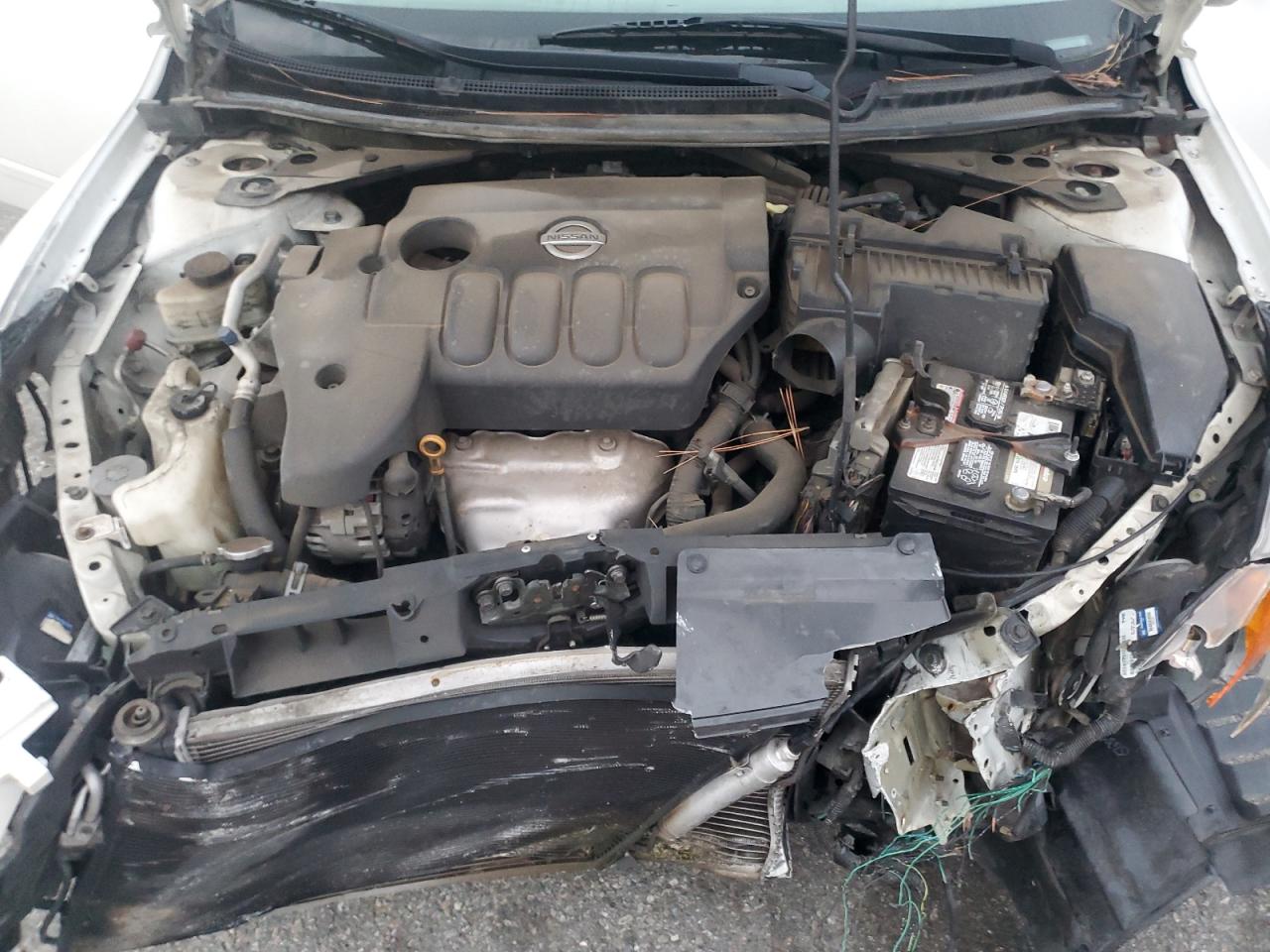 2009 Nissan Altima - Image 13