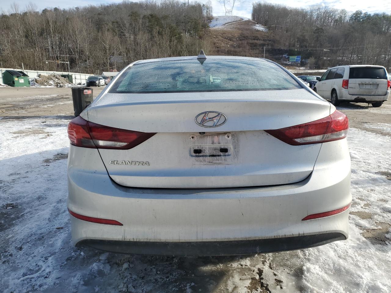 2018 Hyundai Elantra - Image 6