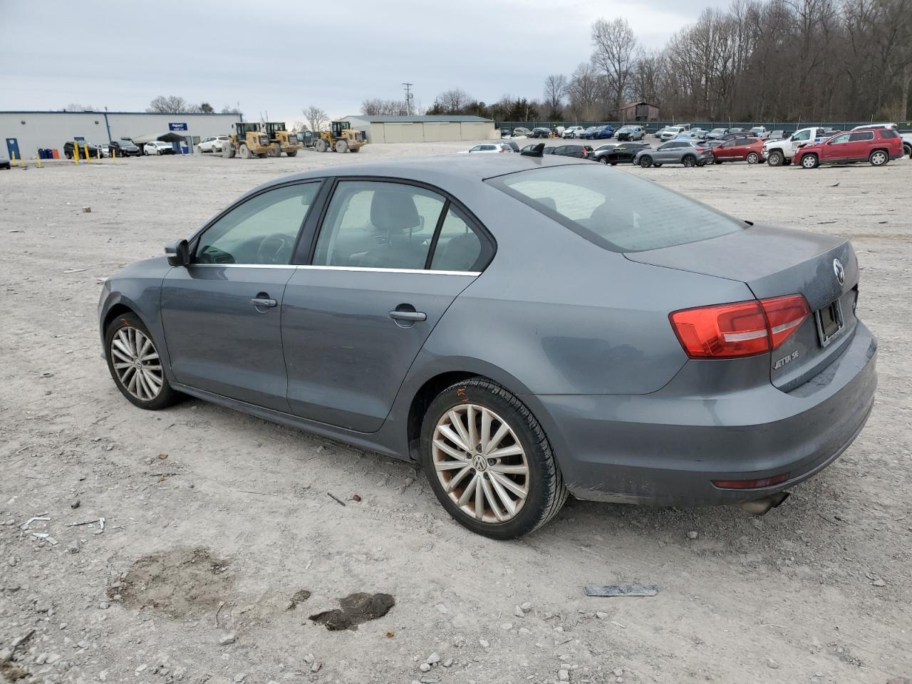 2015 Volkswagen Jetta - Image 2