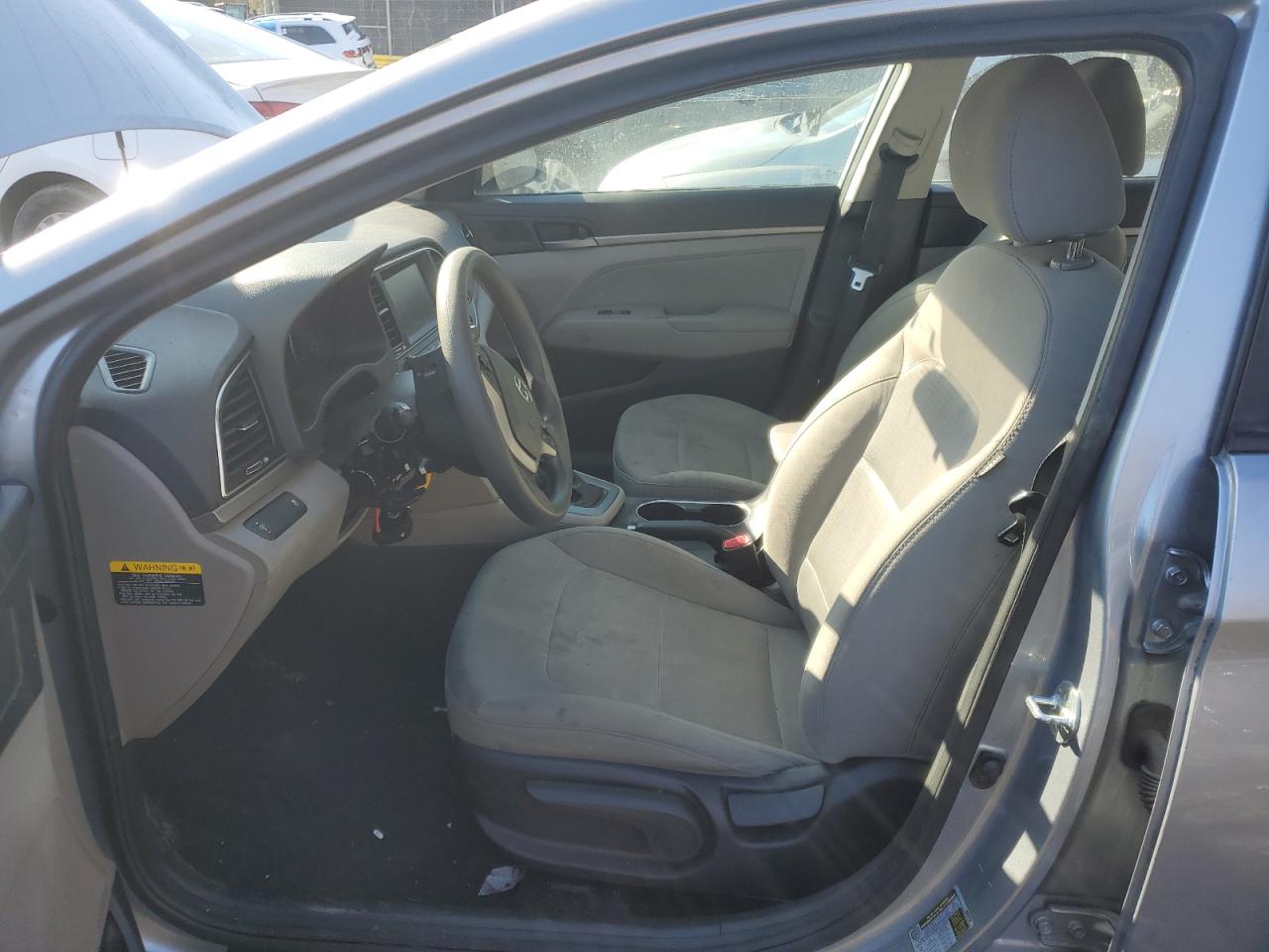 2017 Hyundai Elantra - Image 7