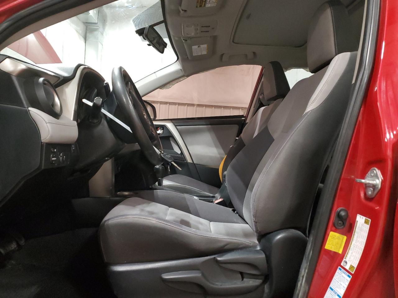 2015 Toyota RAV 4 - Image 7