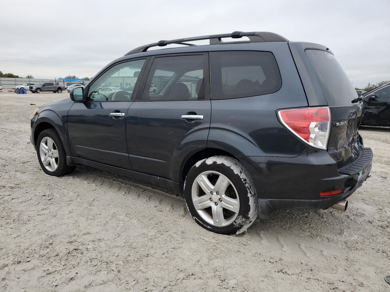 2009 Subaru Forester - Image 2