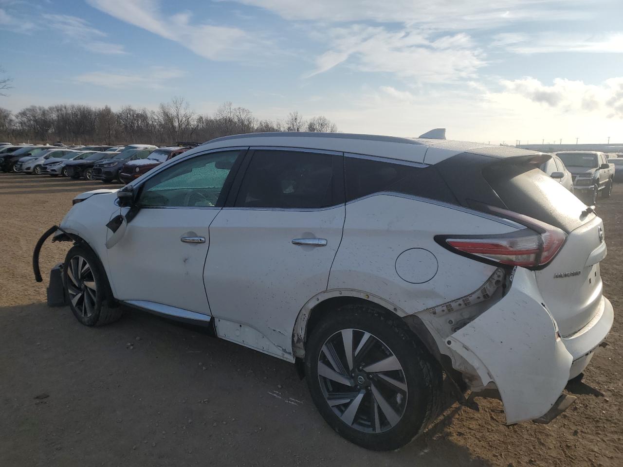 2018 Nissan Murano - Image 2