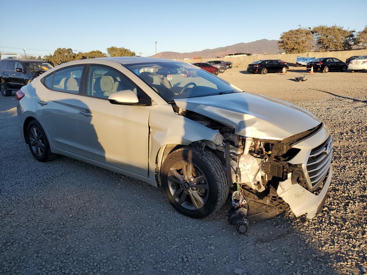 2018 Hyundai Elantra - Image 4