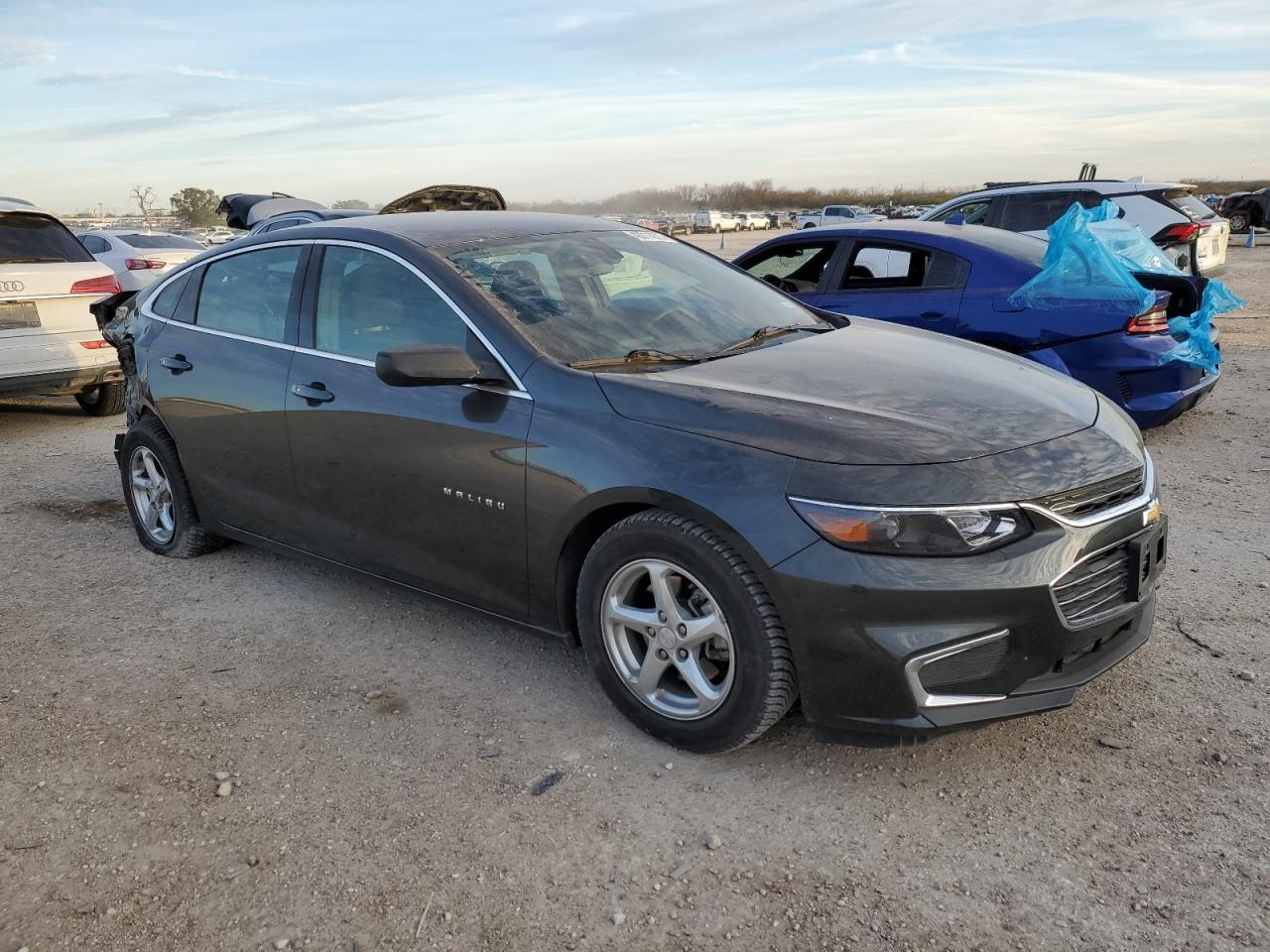 2018 Chevrolet Malibu - Image 4