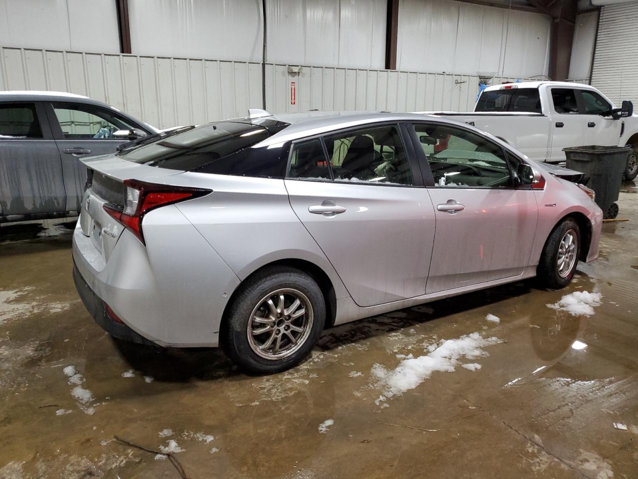 2022 Toyota Prius - Image 3