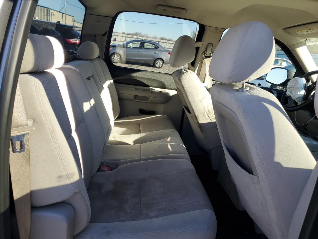2009 Chevrolet Silverado - Image 10