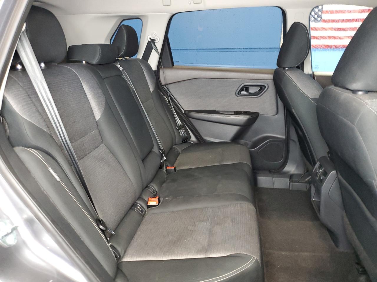 2021 Nissan Rogue - Image 11