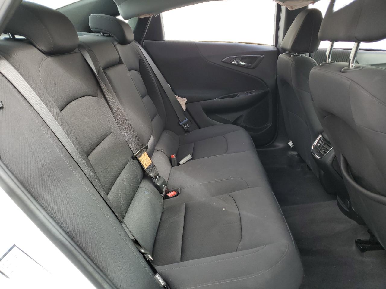 2023 Chevrolet Malibu - Image 10