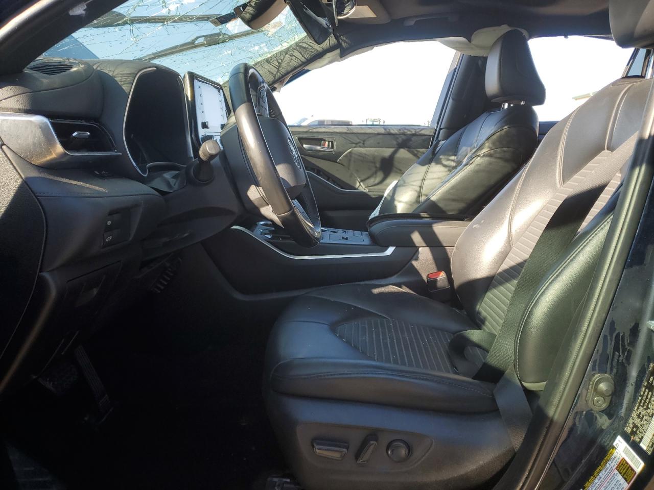 2021 Toyota Highlander - Image 7