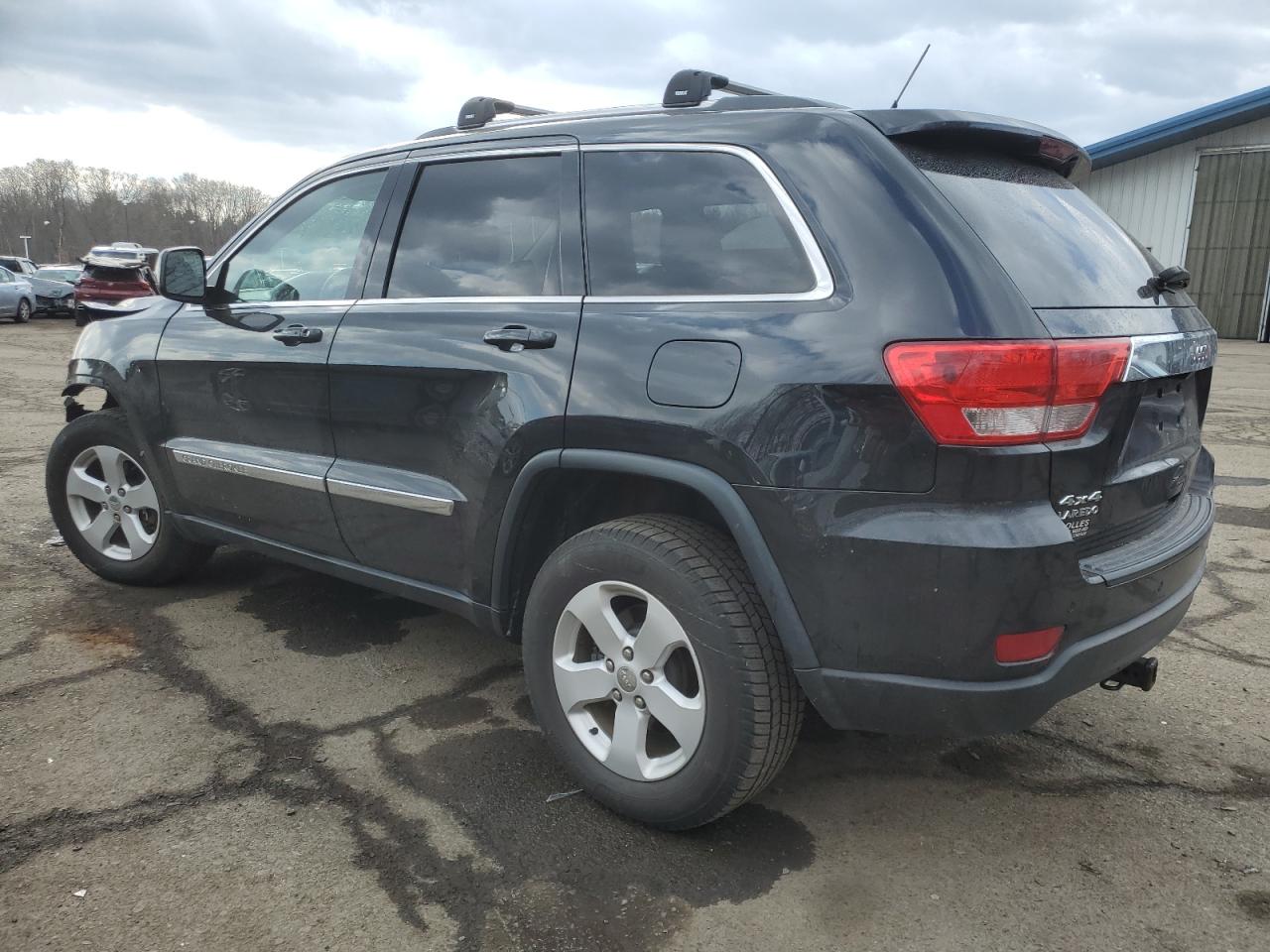 2013 Jeep Grand Cherokee - Image 2