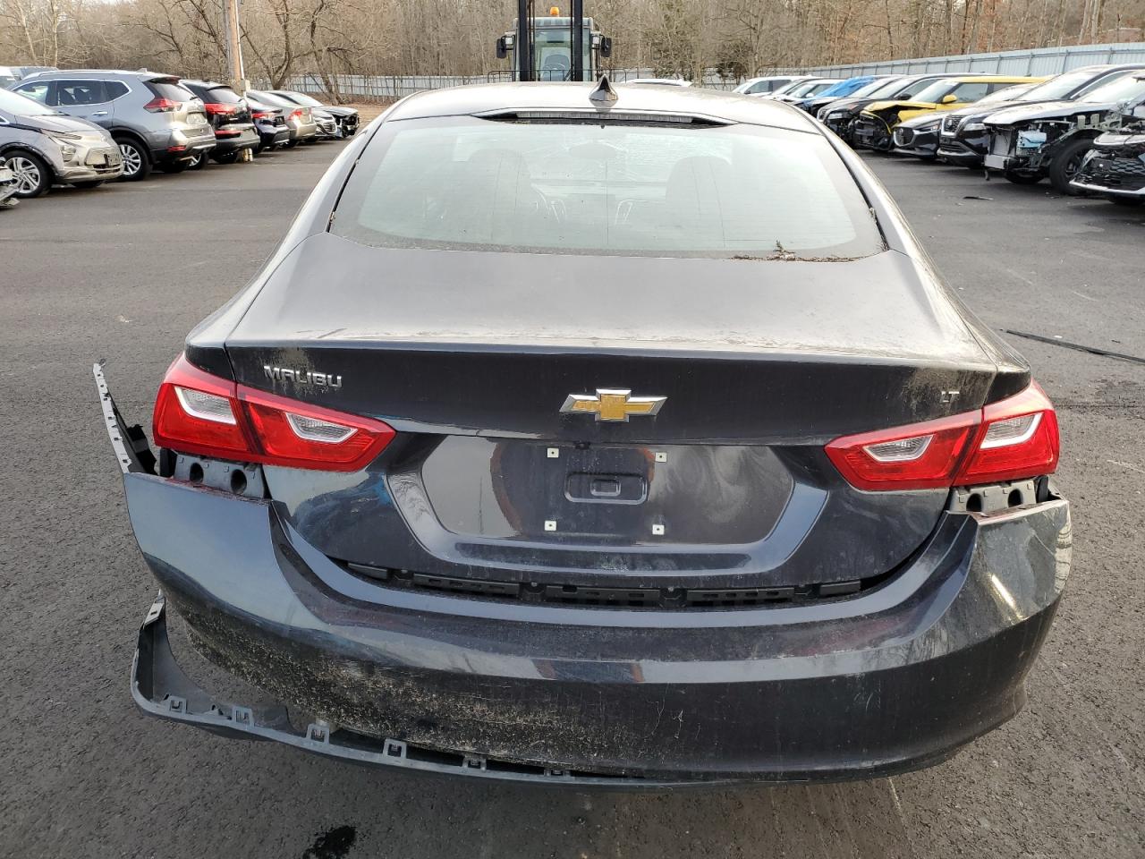2023 Chevrolet Malibu - Image 6