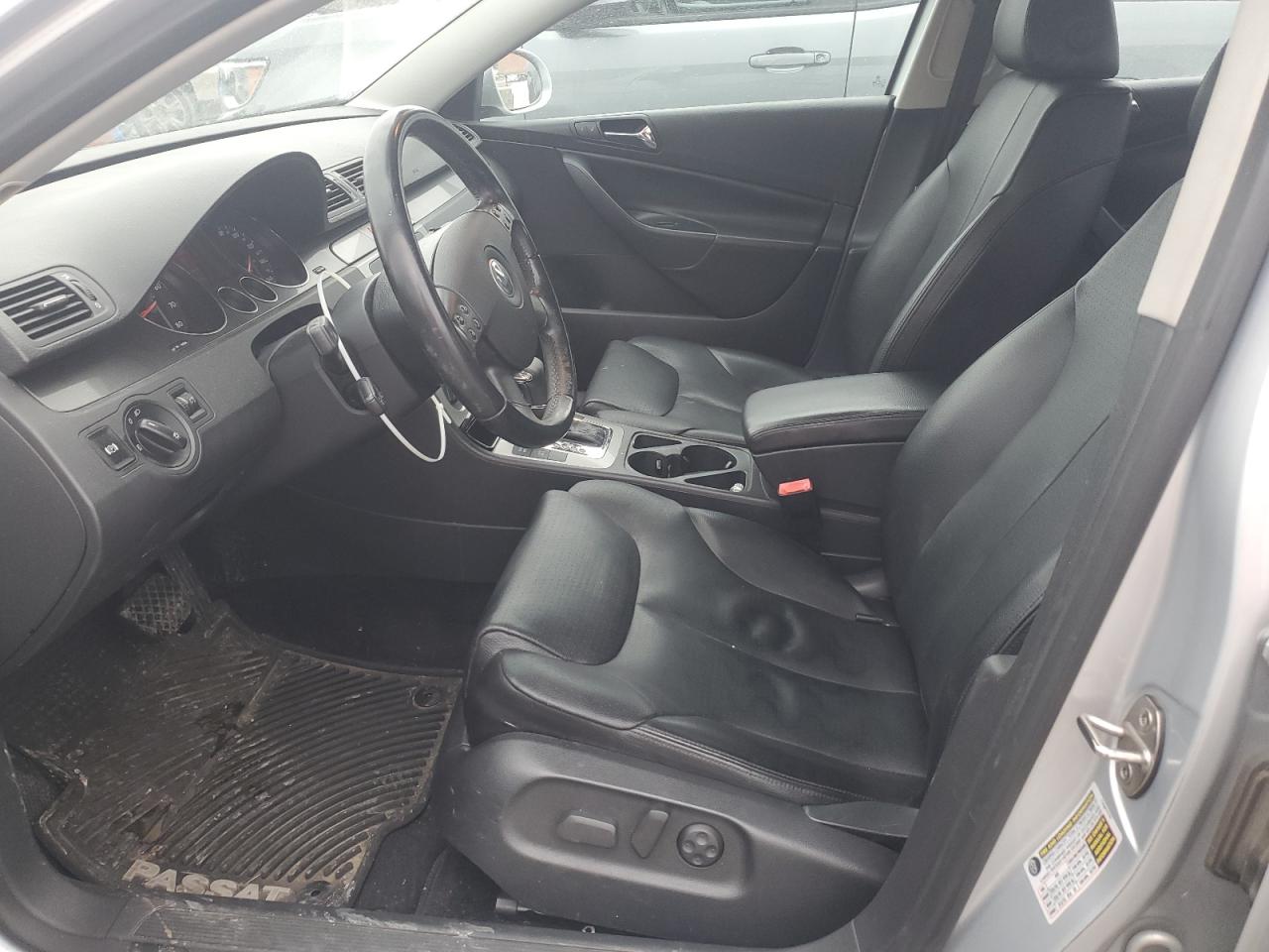 2007 Volkswagen Passat - Image 7