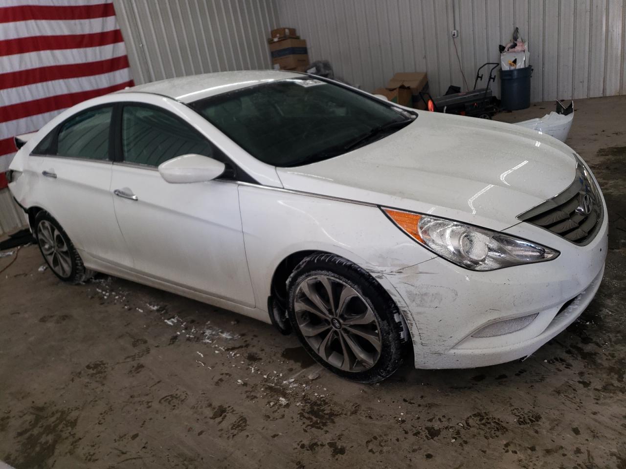 2013 Hyundai Sonata - Image 4